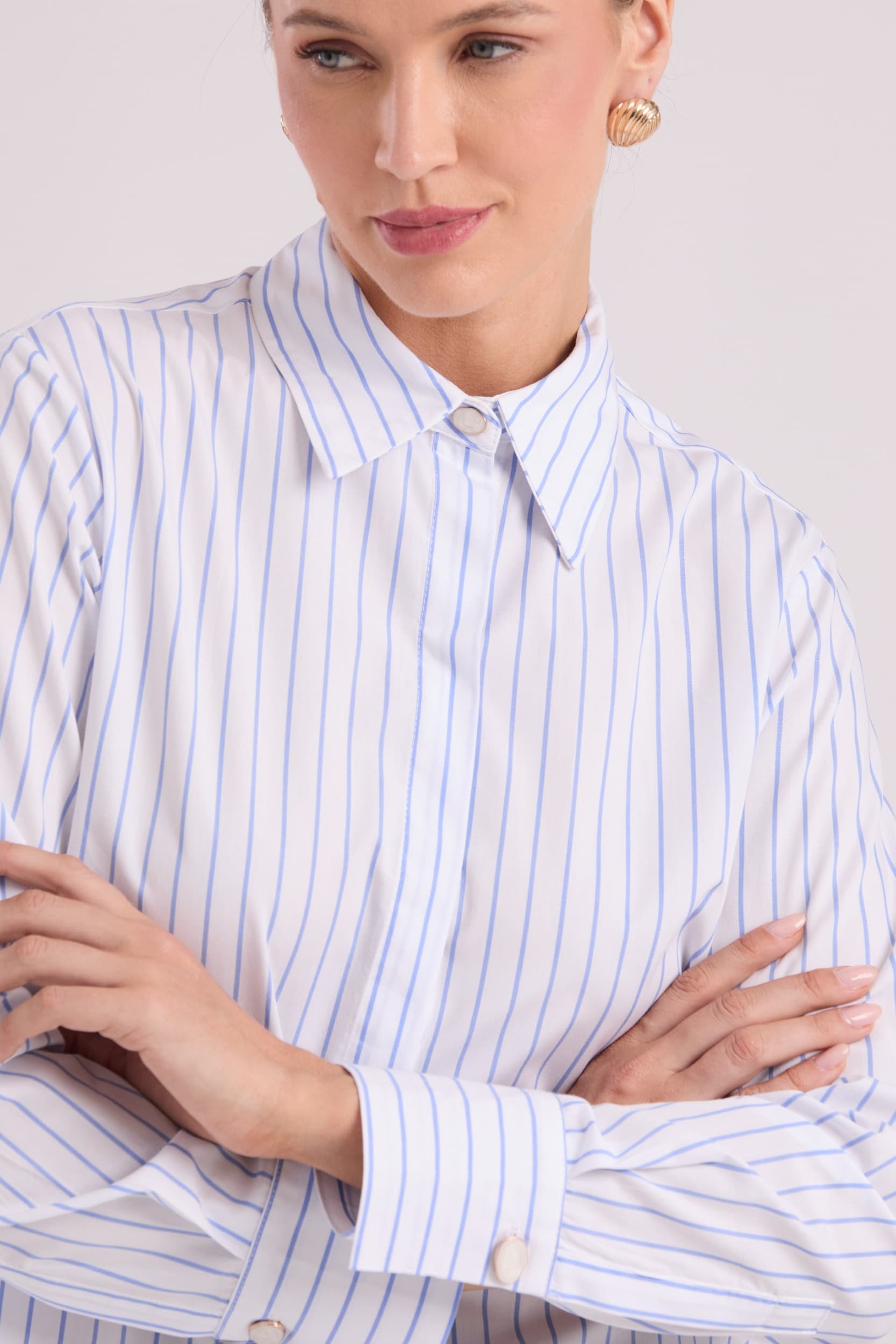 CAMISA DE TRICOLINE LISTRADA