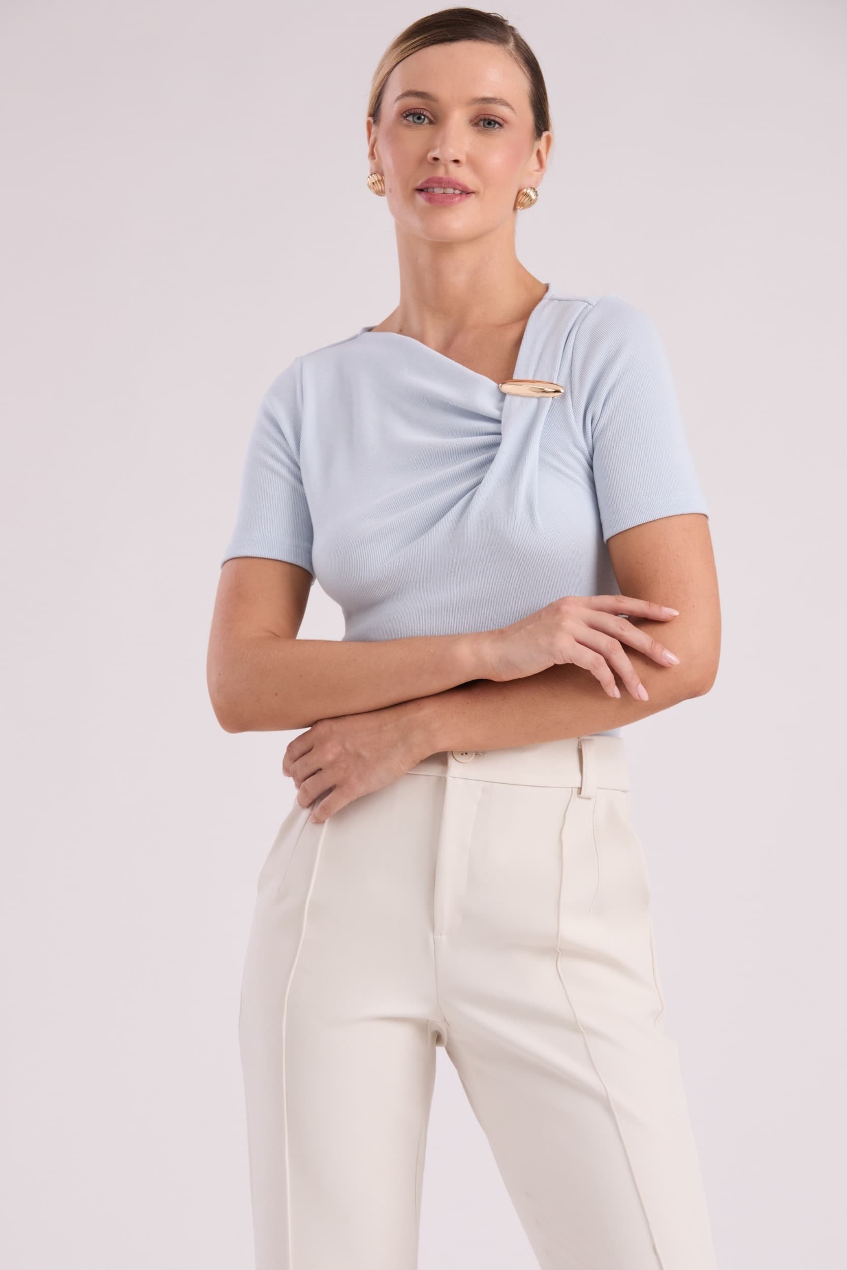 BLUSA ASSIMÉTRICA DE MALHA TRICOT