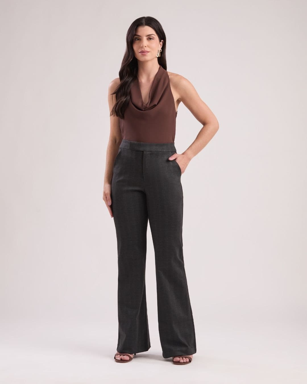 Calça Flare Alfaiatada