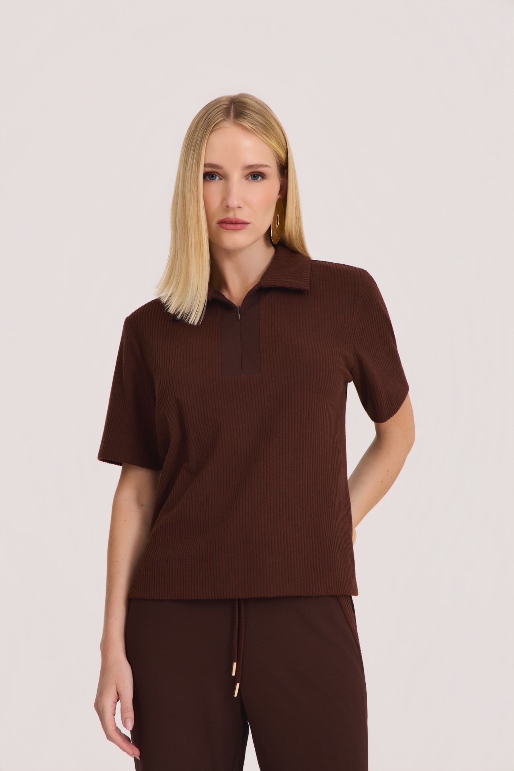 Conjunto De Polo E Calça Reta Em Cotelê E Moletinho